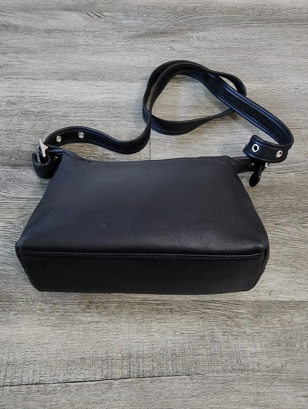Vintage Coach Janice Legacy Bag Black‎ Leather Crossbody Bag